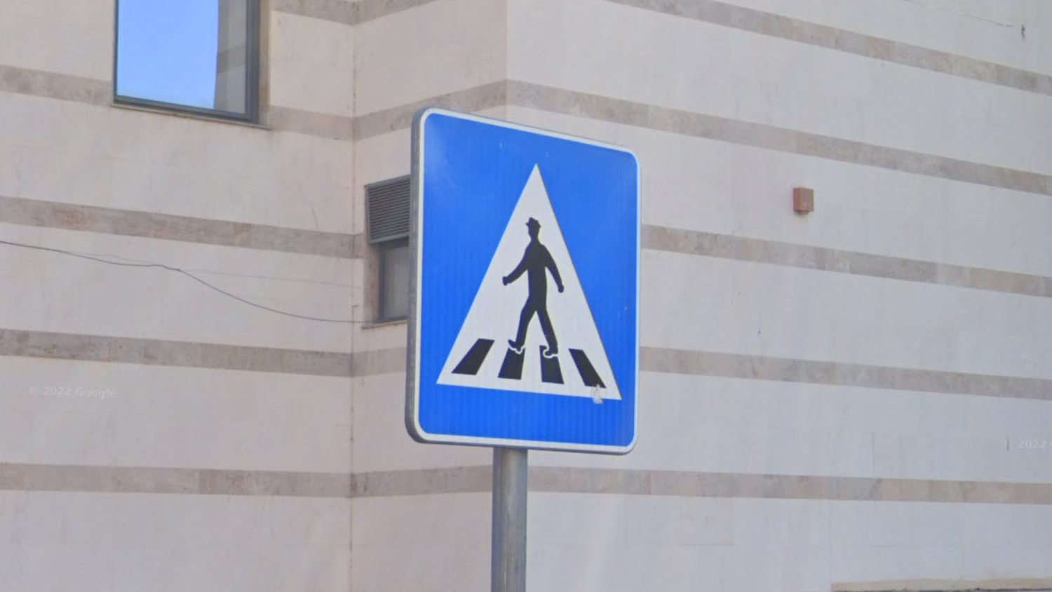 bulgaria-Pedestrian Sign-1