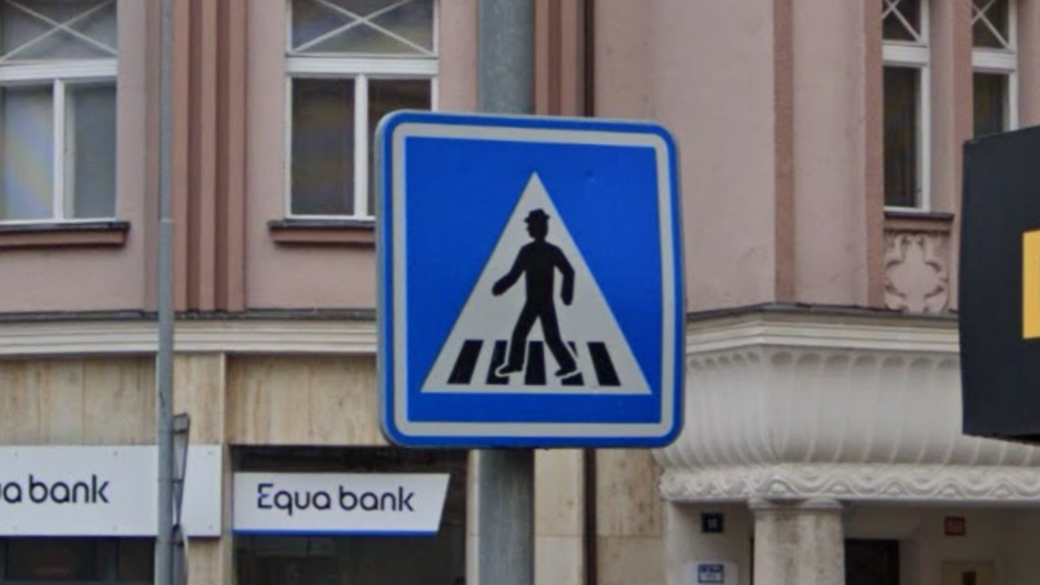 czechia-Pedestrian Sign-1