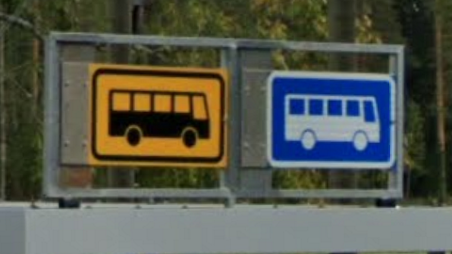 finland-Bus Stop Sign-1