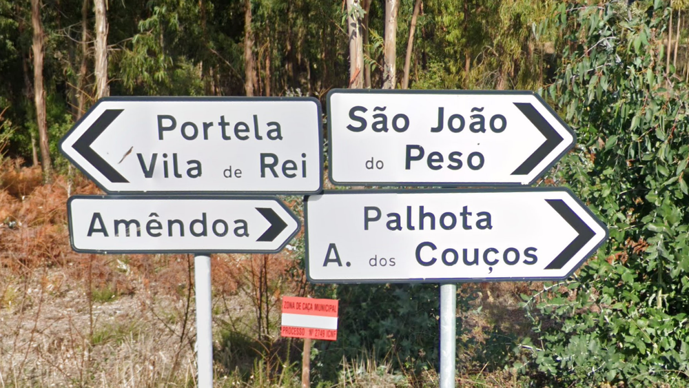 portugal-Direction Sign-1